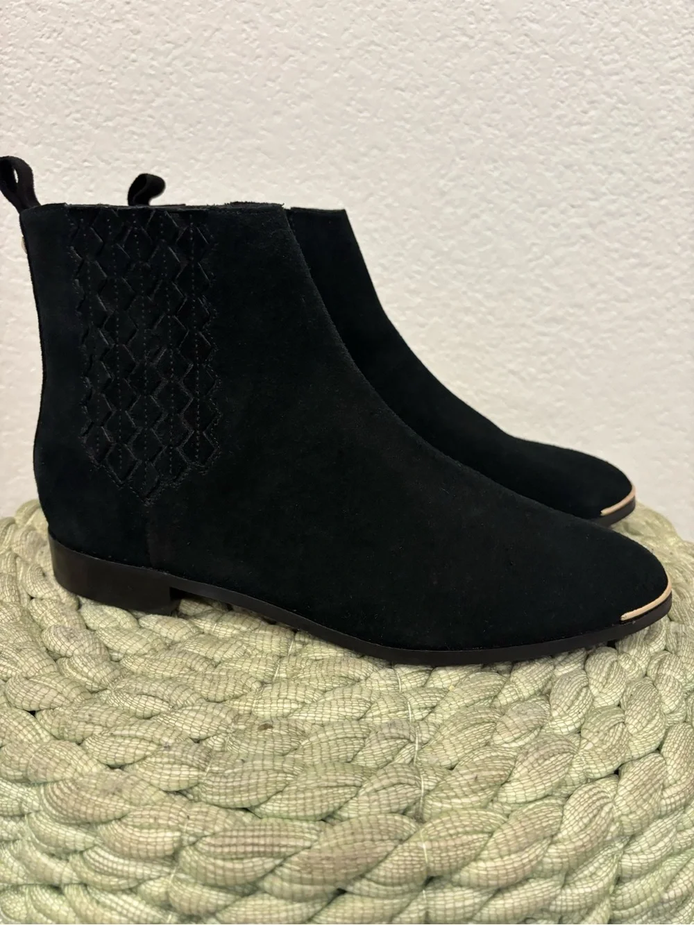 NEW Ted Baker Iveca Woven Black Suede Flat Chelsea Ankle Boots Size 8.5